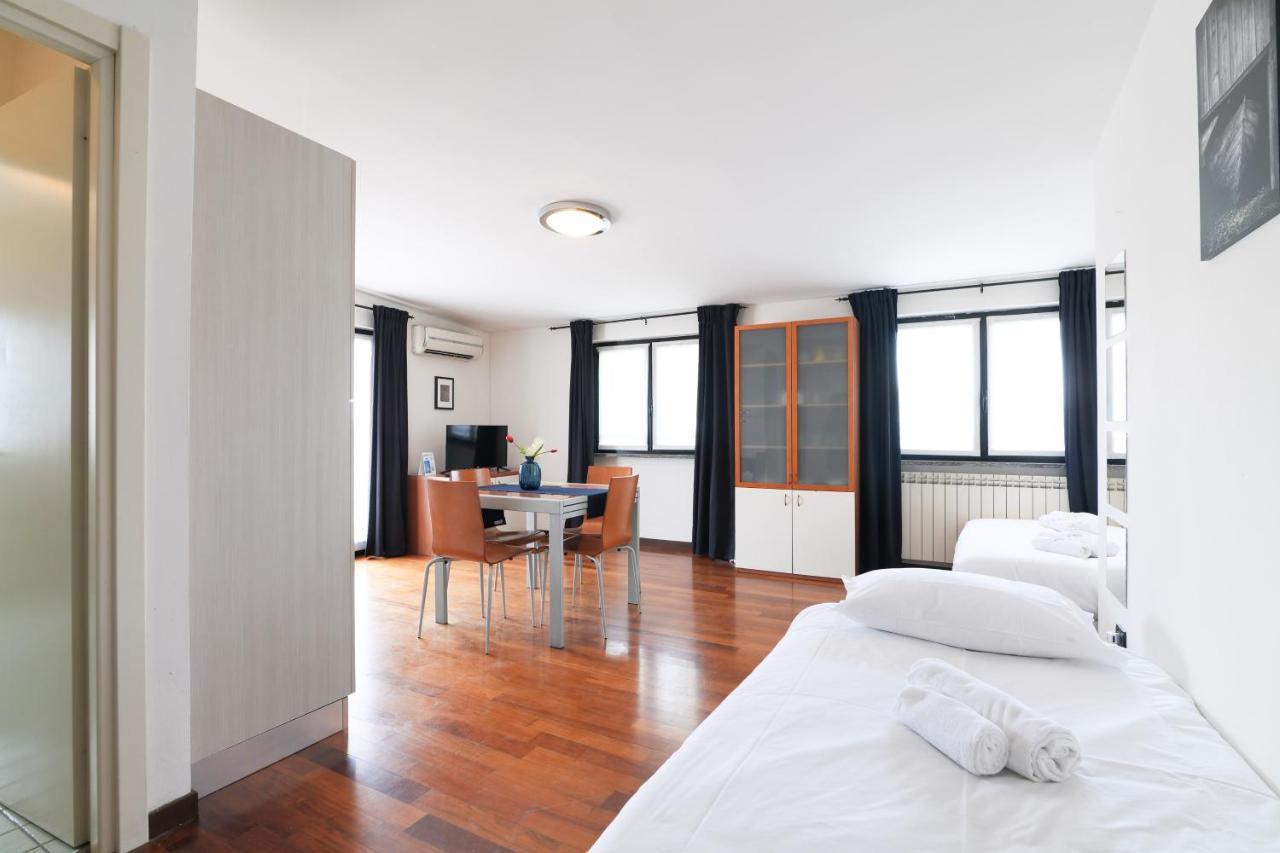 Apartmán Primopiano - Euclide Milán Exteriér fotografie