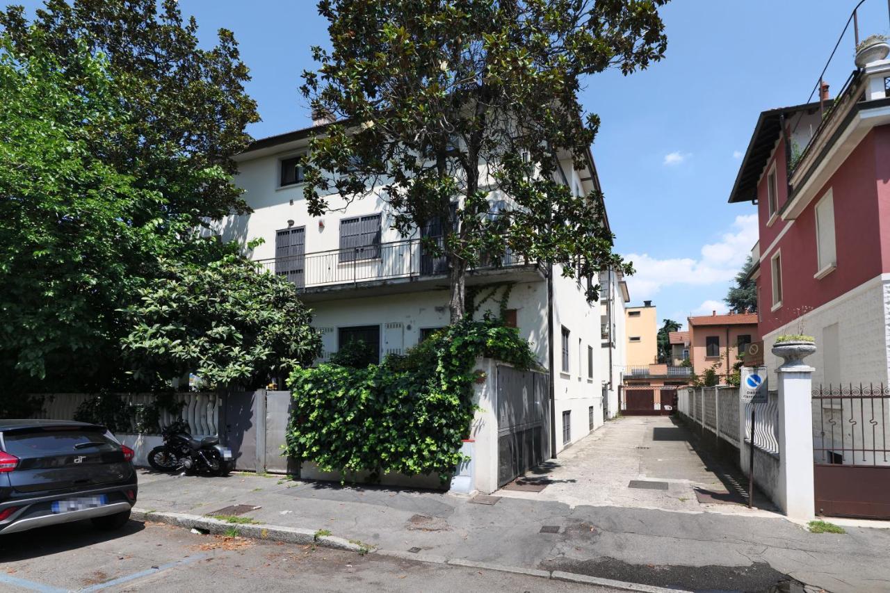 Apartmán Primopiano - Euclide Milán Exteriér fotografie